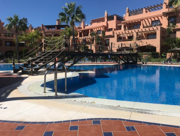 Apartment for sale in Hacienda del Sol, Marbella