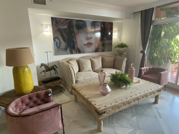 Apartment for sale in Nueva Andalucía, Marbella