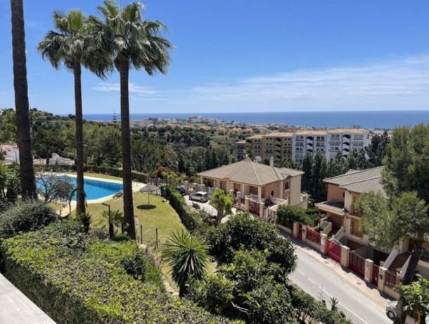 Apartment for sale in Calahonda, Marbella