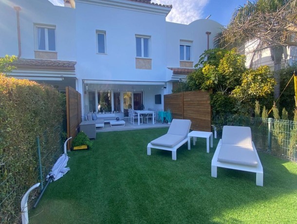 Townhouse for sale in Benalmadena Costa, Marbella