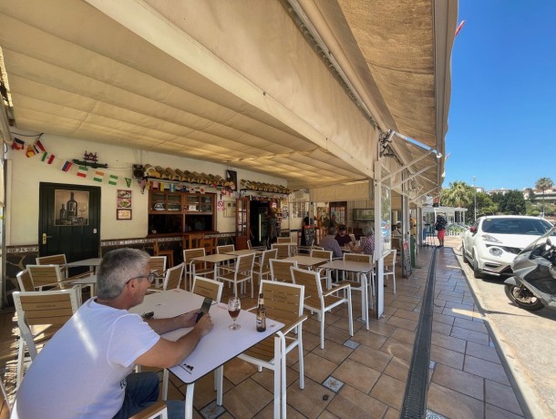 Commercial for sale in Riviera del Sol, Marbella