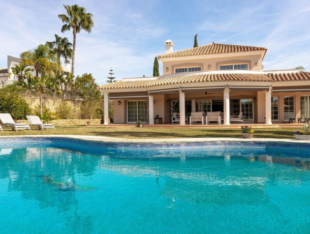 Villa for sale in Mijas Golf, Marbella
