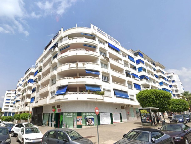 Apartment for sale in La Campana, Marbella