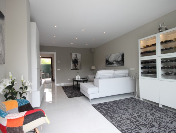 Townhouse for sale in Nueva Andalucía, Marbella