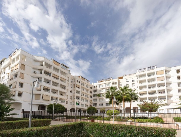 Apartment for sale in Nueva Andalucía, Marbella