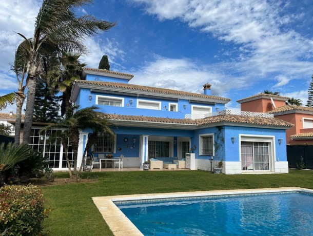 Villa for sale in Marbella, Marbella