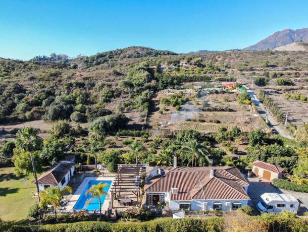 Villa for sale in Estepona, Marbella