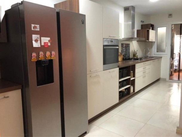 Apartment for sale in Marbella, Marbella