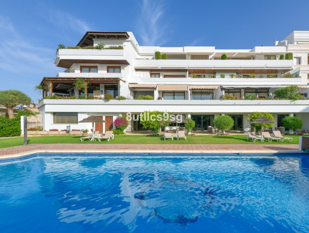 Apartment for sale in Nueva Andalucía, Marbella