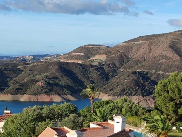 Apartment for sale in Istán, Marbella