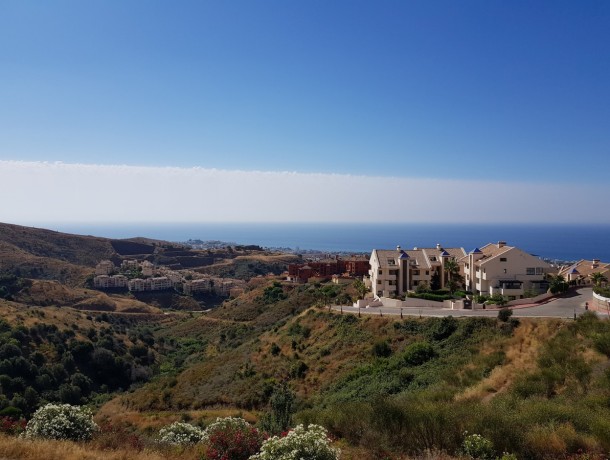 Apartment for sale in Calahonda, Marbella