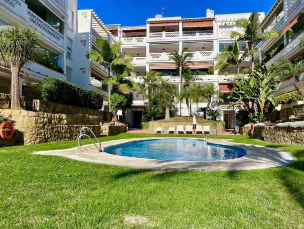 Apartment for sale in The Golden Mile, Marbella