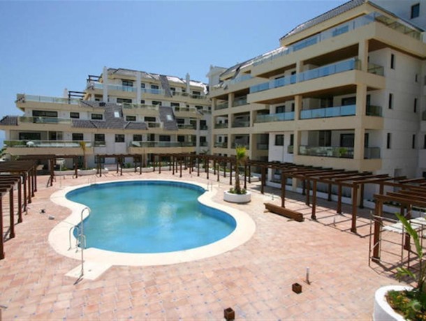 Apartment for sale in La Duquesa, Marbella