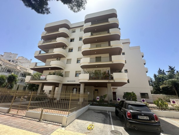 Apartment for sale in Nueva Andalucía, Marbella
