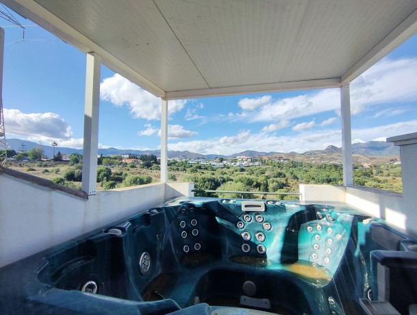 Villa for sale in Cancelada, Marbella
