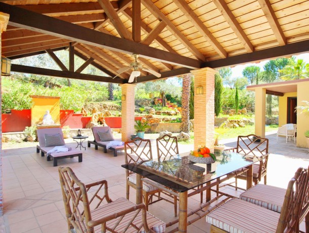 Villa for sale in Coín, Marbella