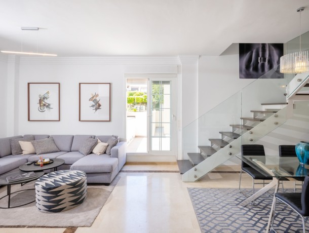 Apartment for sale in Nueva Andalucía, Marbella