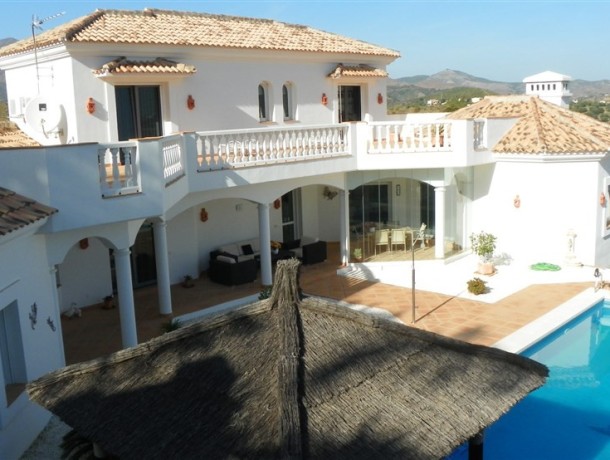 Villa for sale in Mijas Costa, Marbella