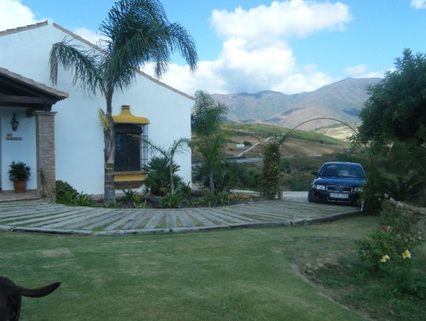 Plot for sale in Casares, Marbella