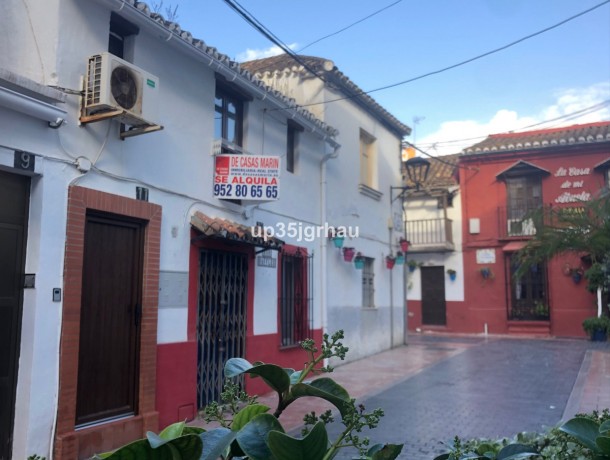 Studio for sale in Estepona, Marbella