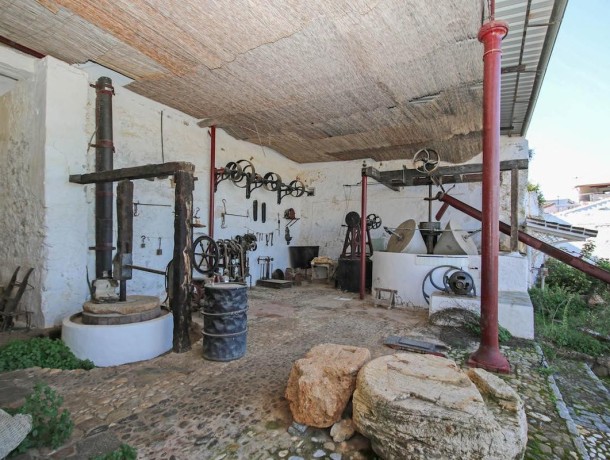 Townhouse for sale in Guaro, Marbella