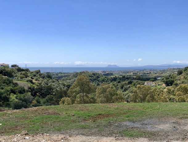 Plot for sale in New Golden Mile, Marbella