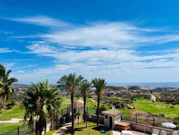 Villa for sale in La Cala de Mijas, Marbella