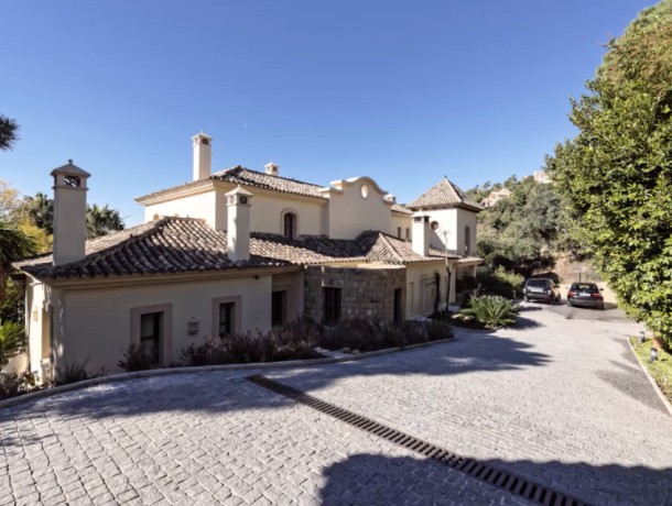 Villa for sale in La Zagaleta, Marbella
