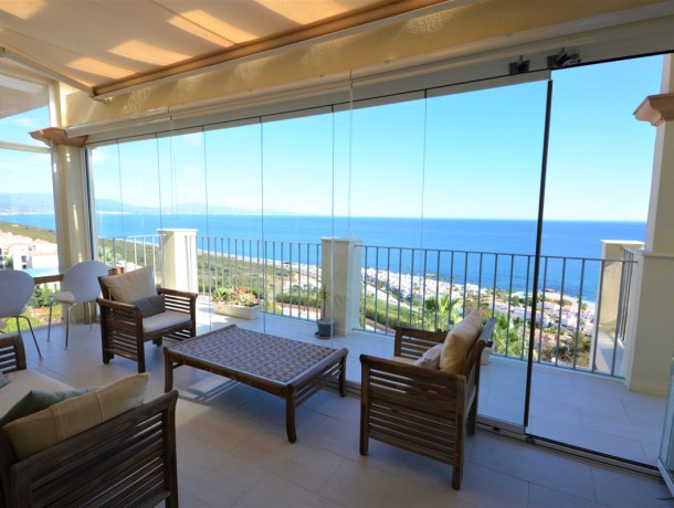 Apartment for sale in La Duquesa, Marbella