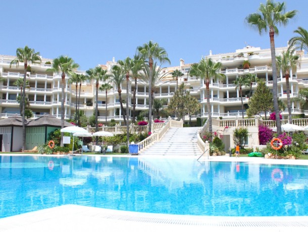 Apartment for sale in New Golden Mile, Marbella