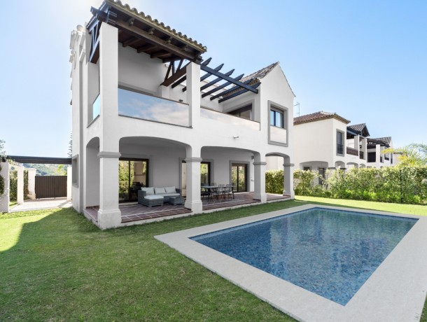 Villa for sale in Estepona, Marbella