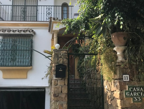 Townhouse for sale in Estepona, Marbella