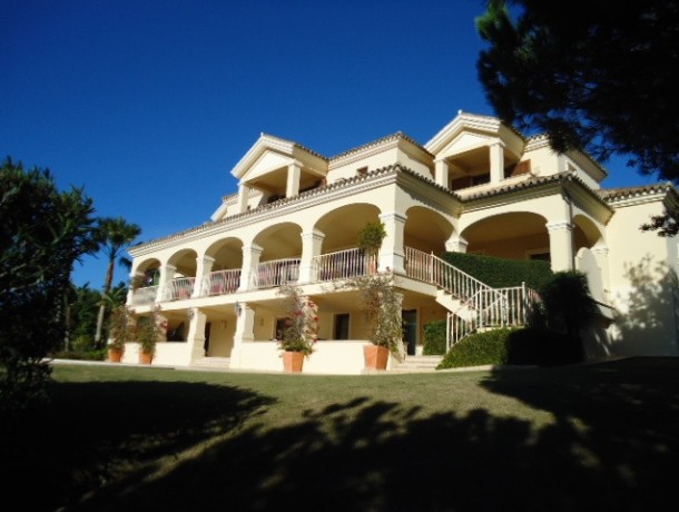 Villa for sale in Sotogrande Alto, Marbella