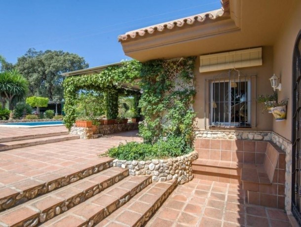 Villa for sale in Alhaurín el Grande, Marbella