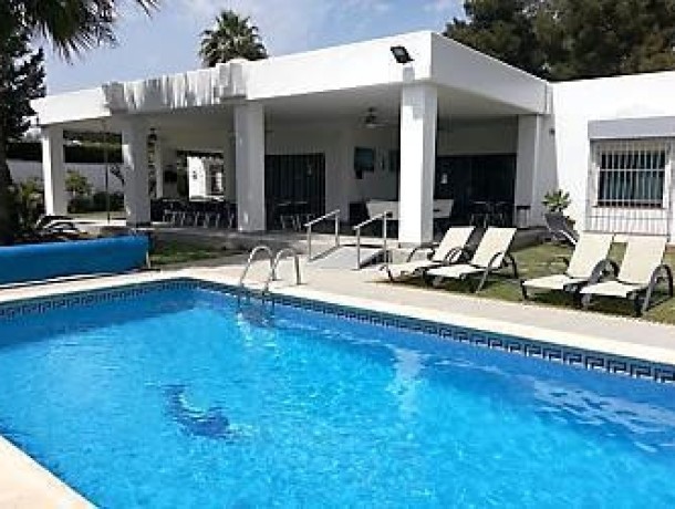 Villa for sale in Nagüeles, Marbella