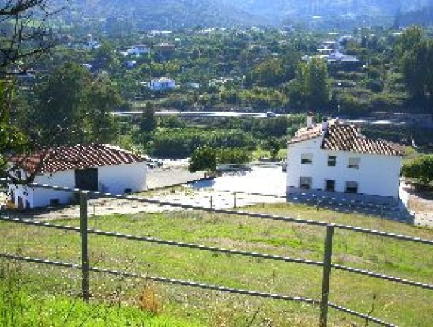 Villa for sale in Coín, Marbella