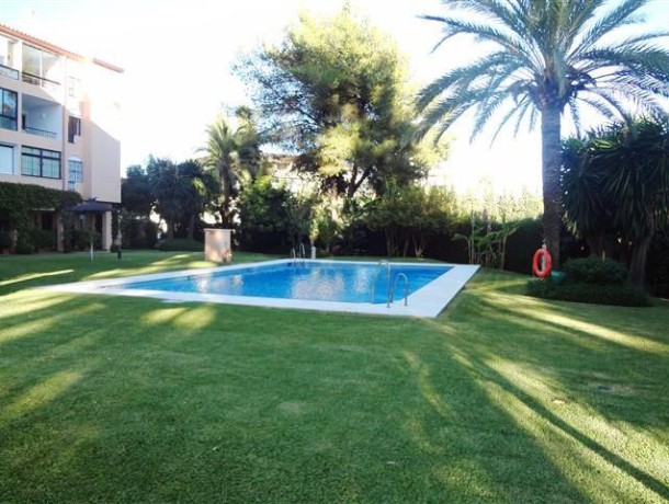 Apartment for sale in Nueva Andalucía, Marbella