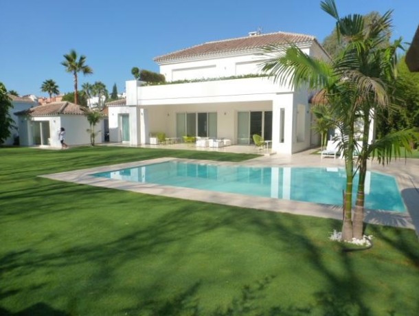 Villa for sale in Guadalmina Baja, Marbella