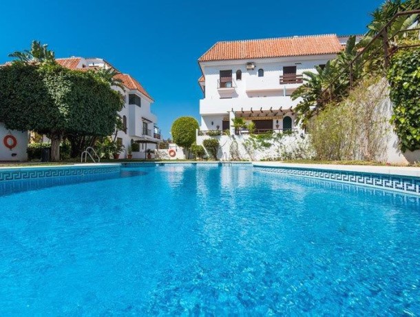 Apartment for sale in The Golden Mile, Marbella