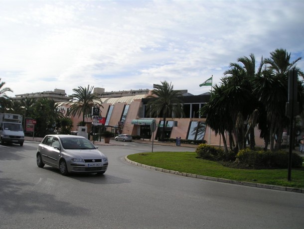 Commercial for sale in Puerto Banús, Marbella