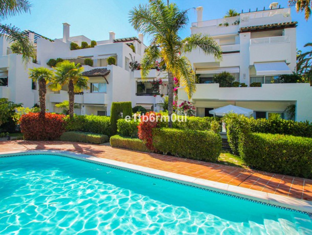 Apartment for sale in The Golden Mile, Marbella