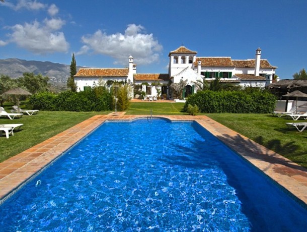 Villa for sale in La Cala Golf, Marbella