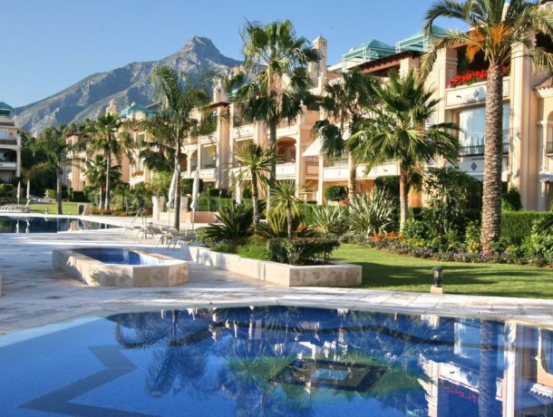 Apartment for sale in The Golden Mile, Marbella