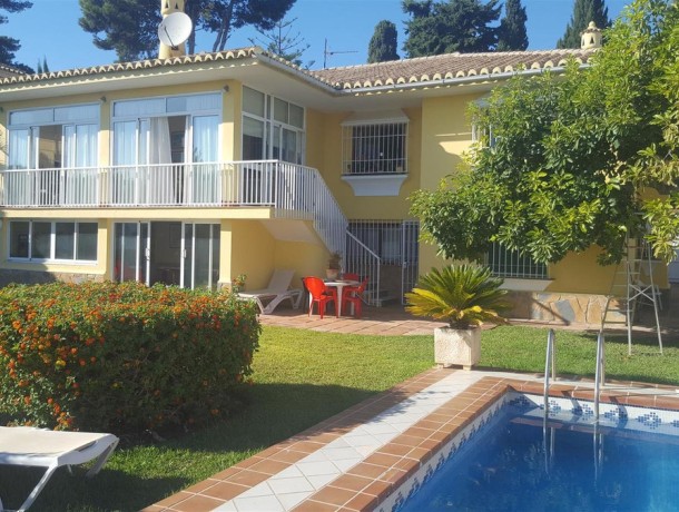 Villa for sale in Mijas Costa, Marbella