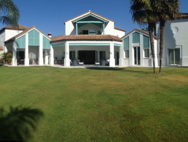 Villa for sale in Guadalmina Baja, Marbella