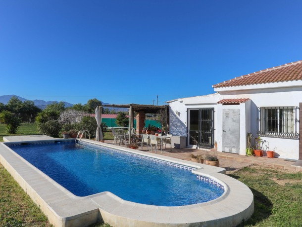 Villa for sale in Cártama, Marbella