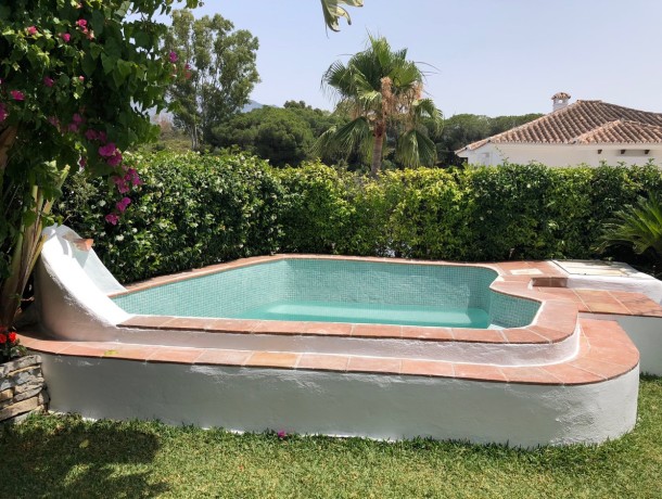 Villa for sale in Puerto Banús, Marbella