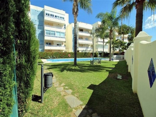 Apartment for sale in El Rosario, Marbella