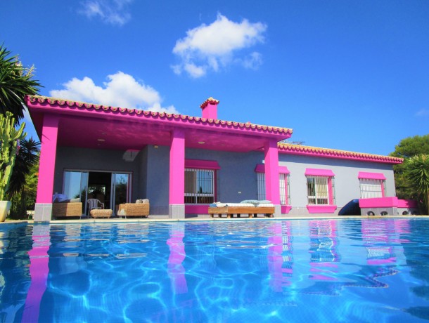 Villa for sale in Elviria, Marbella