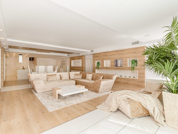 Apartment for sale in Puerto Banús, Marbella